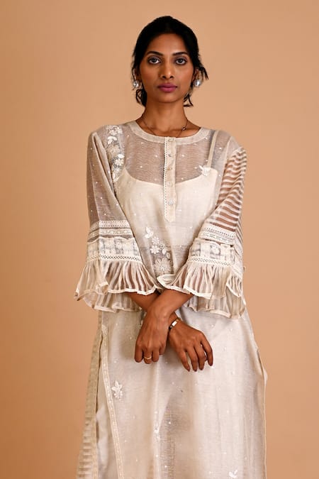 Buy_Mityan_Ivory Jute Silk Hand Embroidered Floral Round Magnolia Tunic With Inner _Online_at_Aza_Fashions