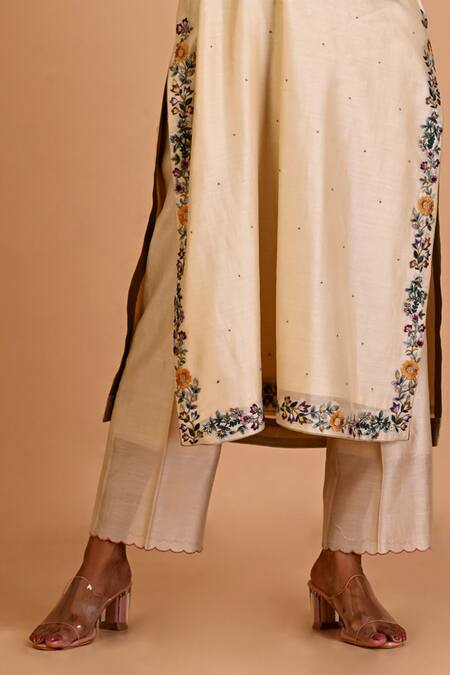 Mityan_Ivory Silk, Chanderi Embroidery V-neck Milfoil Tunic And Pant Set _Online_at_Aza_Fashions