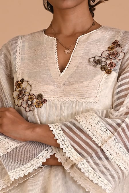 Buy_Mityan_Ivory Jute Silk Embroidered Thread Round Orchid Short Kurta Pant Set _Online_at_Aza_Fashions