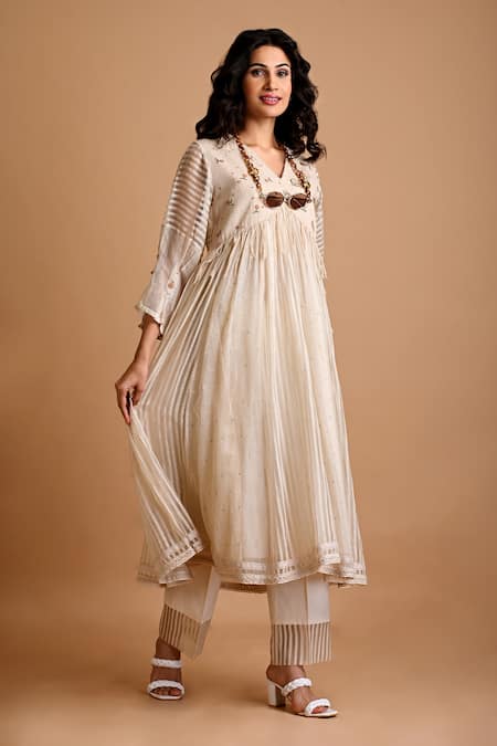 Mityan Ivory Jute Silk Embroidered Thread V Neck Spirea Dress 