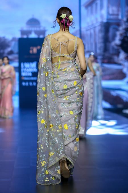 Anushree Reddy Daalya Thread Embroidered Saree With Unstitched Blouse Piece 