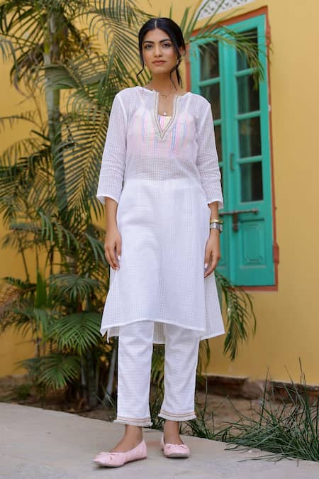 Gulaal White Cotton, Jacquard Lace, Embroidery V-neck Checkered Textured Kurta Pant Set