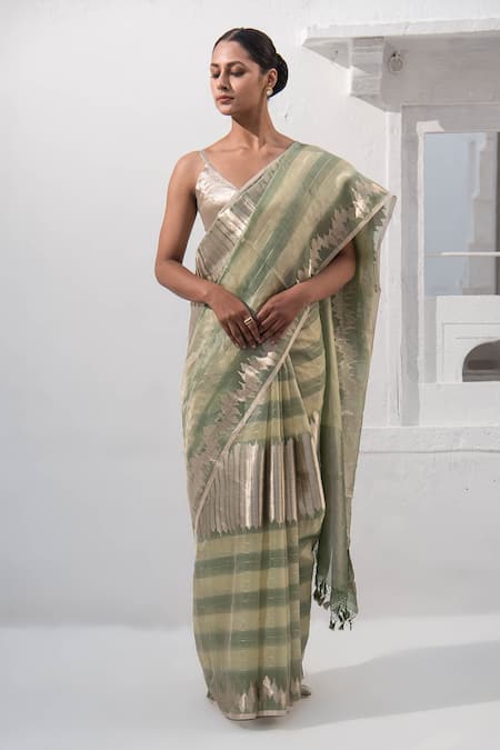 Sacred Weaves Two Tone Banarasi Saree With Unstitched Blouse Piece 