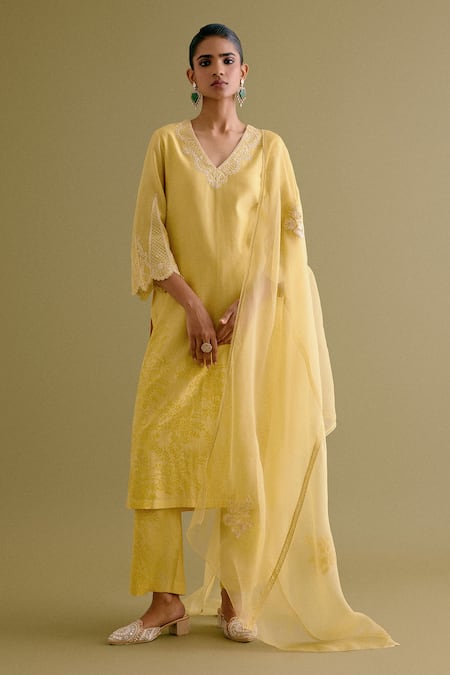 Devnaagri Thread Embroidered Kurta Palazzo Set 