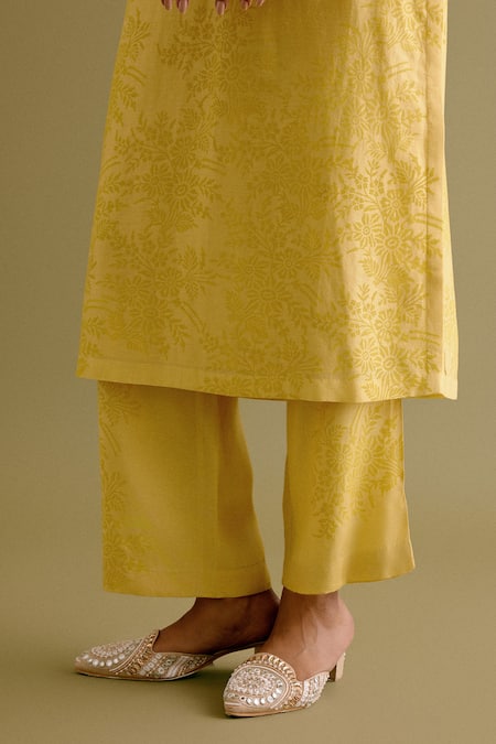 Shop_Devnaagri_Yellow , Chanderi, Organza Embroidery V-neck Thread Kurta Palazzo Set _Online_at_Aza_Fashions