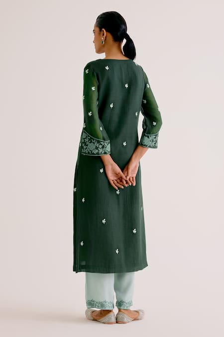 Shop_Devnaagri_Green Kota Doria Embroidery V-neck Kurta Pant Set _at_Aza_Fashions