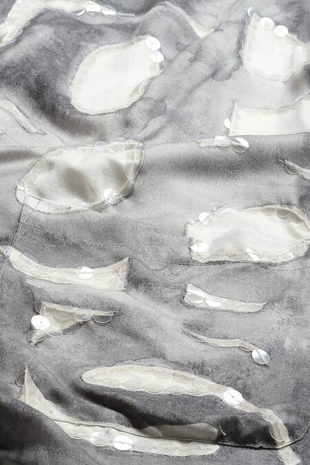 Buy_Abraham And Thakore_White Tencel Collared Watercolor Calligraphy Pattern Shirt 