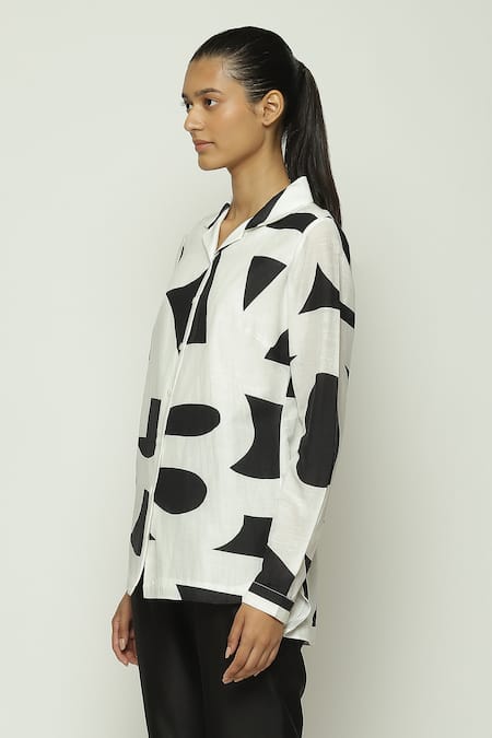 Buy_Abraham And Thakore_Black Silk, Cotton Collared Watercolor Calligraphy Pattern Shirt_Online_at_Aza_Fashions