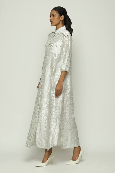 Abraham And Thakore_Ivory Chanderi Embroidery Collared Zari Calligraphy Cutworj Pattern Shirt Dress _Online_at_Aza_Fashions