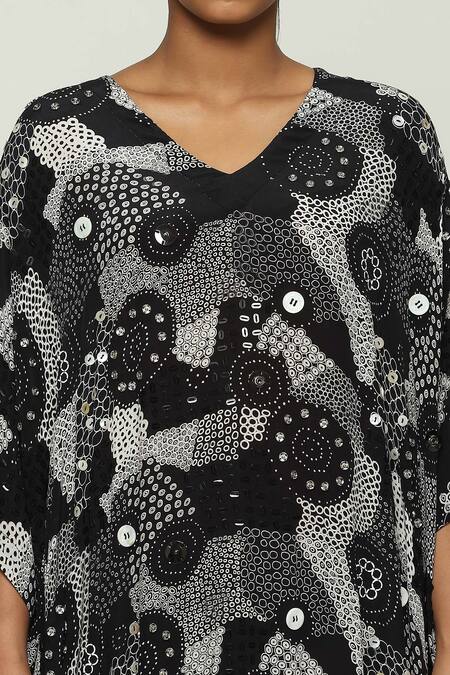 Shop Abraham And Thakore Black Silk Sequins, Embroidery V-neck And Button Circlet Haze Work Kaftan Online at Aza Fashions Shop_Abraham And Thakore_Black Silk Sequins, Embroidery V-neck And Button Circlet Haze Work Kaftan_Online_at_Aza_Fashions