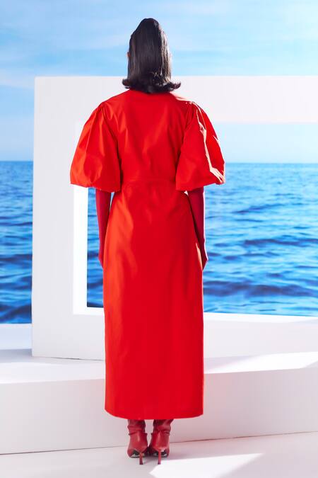 Shop House Of Zeniaa Red Cotton V-neck Summer Breeze Front Tie- Up Midi Dress at Aza Fashions Shop_House Of Zeniaa_Red Cotton V-neck Summer Breeze Front Tie- Up Midi Dress_at_Aza_Fashions