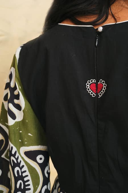 Shop Jodi Black Modal Embroidery Round Neck Sohrai India Folk Print Dress at Aza Fashions Shop_Jodi_Black Modal Embroidery Round Neck Sohrai India Folk Print Dress _at_Aza_Fashions