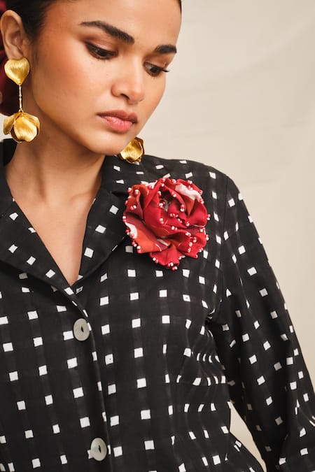 Jodi_Black Cotton Brooches, Embroidery Pipli Geometric Print Blazer_Online_at_Aza_Fashions