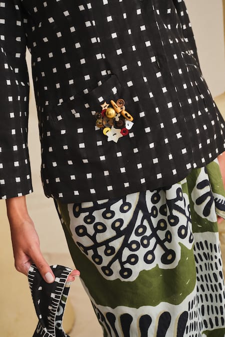 Buy_Jodi_Black Cotton Brooches, Embroidery Pipli Geometric Print Blazer_Online_at_Aza_Fashions