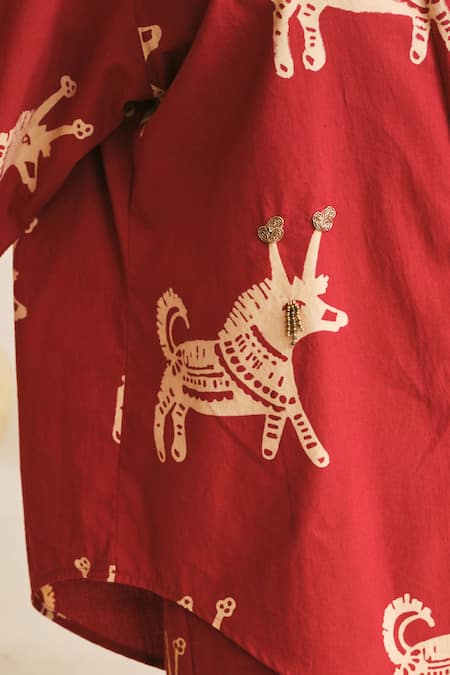 Buy_Jodi_Red Poplin Beads Collared Gond Print Shirt_Online_at_Aza_Fashions