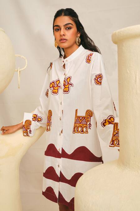 Buy Jodi White Poplin Mandarin Collar Chittara Geometric Printed Shirt Dress Online at Aza Fashions Buy_Jodi_White Poplin Mandarin Collar Chittara Geometric Printed Shirt Dress _Online_at_Aza_Fashions