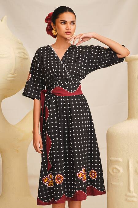 Buy Jodi Black Cotton Applique, Embroidery V-neck Pipli Checkered Dress Online at Aza Fashions Buy_Jodi_Black Cotton Applique, Embroidery V-neck Pipli Checkered Dress_Online_at_Aza_Fashions