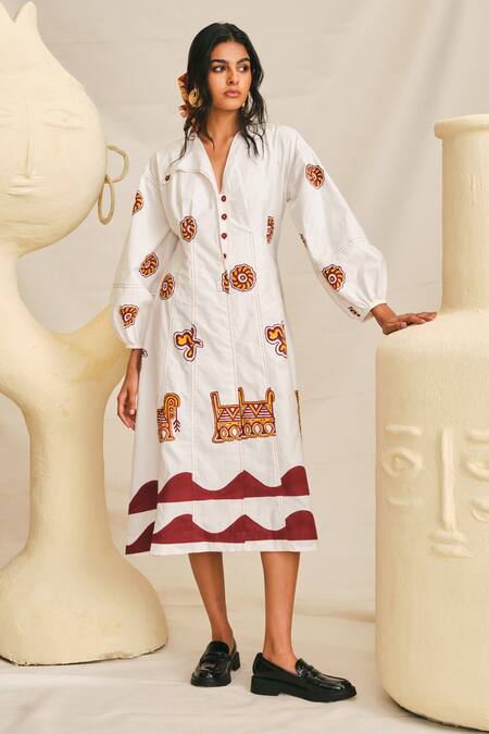 Jodi White Poplin Embroidery V-neck Chittara Geometric Printed Dress Online at Aza Fashions Jodi_White Poplin Embroidery V-neck Chittara Geometric Printed Dress _Online_at_Aza_Fashions