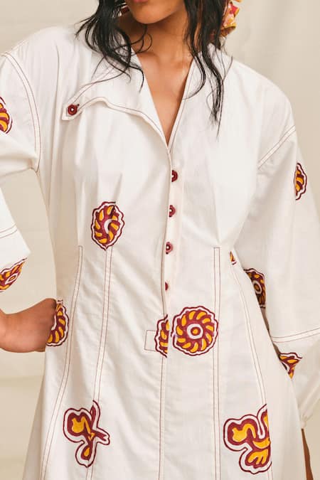 Shop Jodi White Poplin Embroidery V-neck Chittara Geometric Printed Dress Online at Aza Fashions Shop_Jodi_White Poplin Embroidery V-neck Chittara Geometric Printed Dress _Online_at_Aza_Fashions
