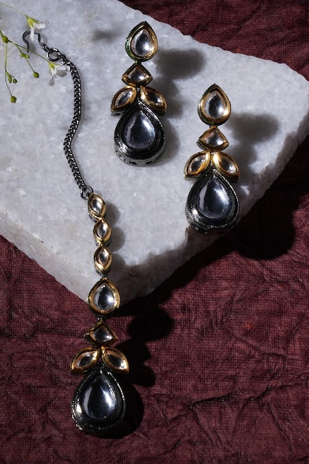 Shop Ruby Raang Silver Plated Diamonds, Stones Dual Kundan Drop Maangtikka With Earrings at Aza Fashions Shop_Ruby Raang_Silver Plated Diamonds, Stones Dual Kundan Drop Maangtikka With Earrings _at_Aza_Fashions