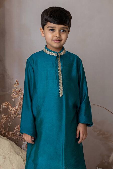 MI Dulce AN'YA_Green Handloom , Chanderi, Embroidery Teal Handwoven Kurta Set _Online_at_Aza_Fashions