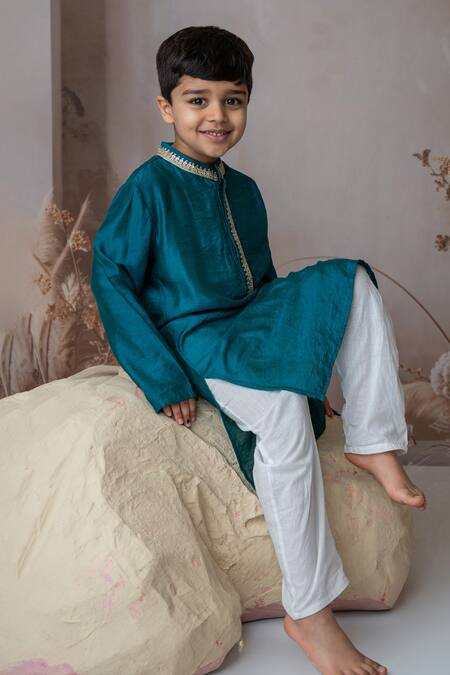 Buy_MI Dulce AN'YA_Green Handloom , Chanderi, Embroidery Teal Handwoven Kurta Set _Online_at_Aza_Fashions