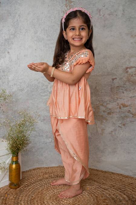 Buy_MI Dulce AN'YA_Peach Handloom Cotton, Chanderi Geometric Embroidered Peplum Top With Dhoti Pant _Online_at_Aza_Fashions