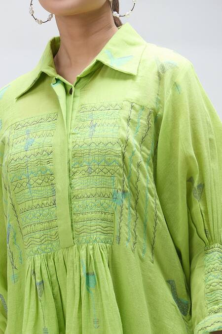 Ibai Green Muslin, Handloom Cotton Collared Barbet Woven Smocked Dress Online at Aza Fashions Ibai_Green Muslin, Handloom Cotton Collared Barbet Woven Smocked Dress _Online_at_Aza_Fashions