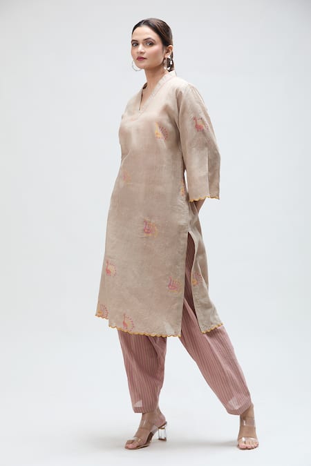 Buy Ibai Beige Handloom Cotton Embroidery V-neck Carolina Woven Kurta Online at Aza Fashions Buy_Ibai_Beige Handloom Cotton Embroidery V-neck Carolina Woven Kurta _Online_at_Aza_Fashions