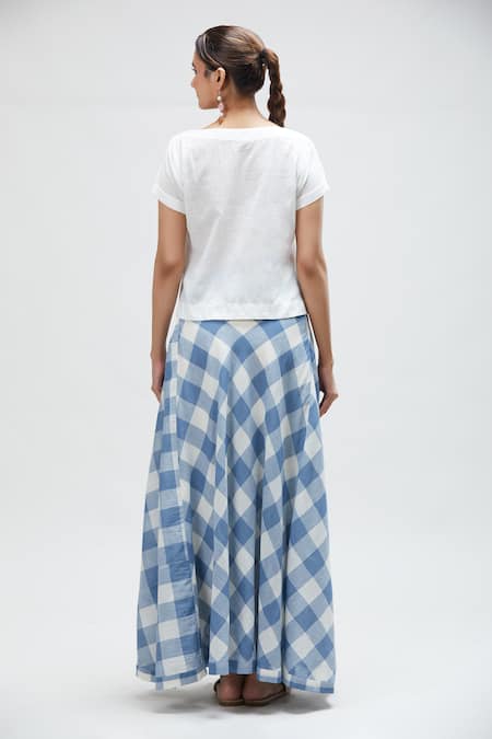 Shop Ibai White Handwoven Muslin Embroidered Dori Boat Neck Kingfisher Top at Aza Fashions Shop_Ibai_White Handwoven Muslin Embroidered Dori Boat Neck Kingfisher Top_at_Aza_Fashions