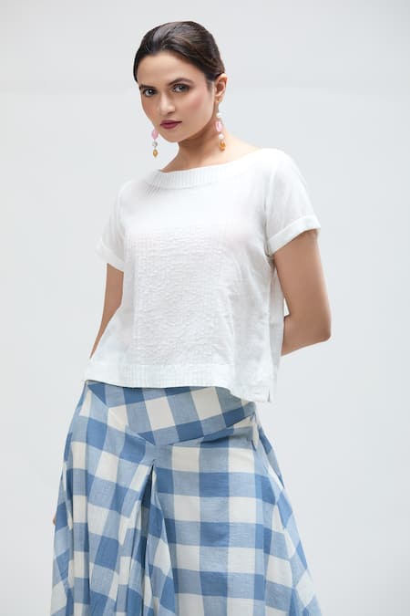 Buy Ibai White Handwoven Muslin Embroidered Dori Boat Neck Kingfisher Top Online at Aza Fashions Buy_Ibai_White Handwoven Muslin Embroidered Dori Boat Neck Kingfisher Top_Online_at_Aza_Fashions
