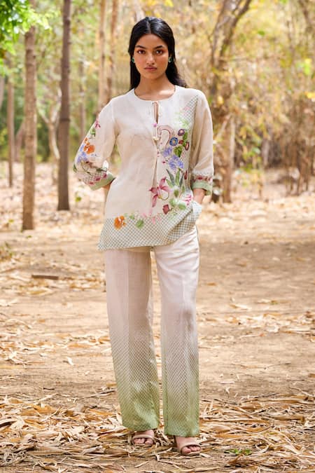 Pozruh By Aiman_Off White Linen Round Neck Aruba Floral Print Front Pleat Top With Pant _Online_at_Aza_Fashions