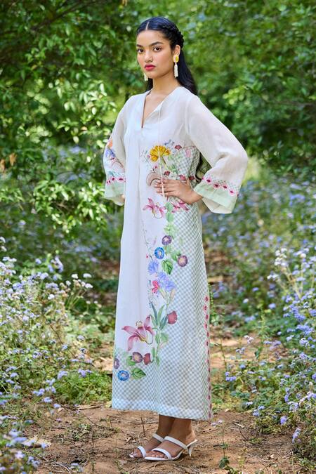 Buy_Pozruh By Aiman_Off White Linen, Velvet Embroidery Round Malibu Floral Print Straight Kaftan _Online_at_Aza_Fashions
