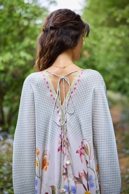 Shop_Pozruh By Aiman_Green Satin Embroidery V-neck Lagoon Checkered Floral Print Kaftan 
