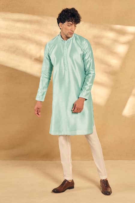 Aariyana Couture Floral Vine Embroidered Kurta Set 