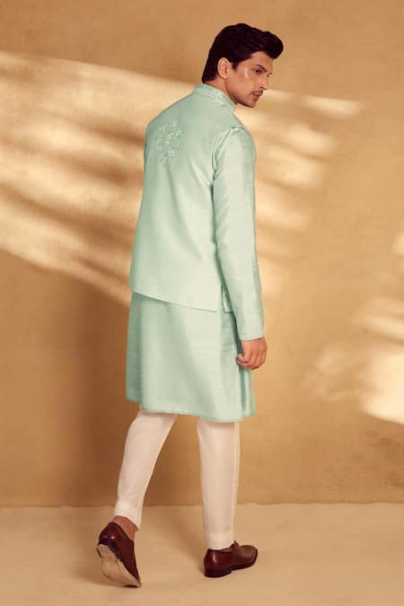 Ariyana By Aza Floral Mirrorwork Bundi Kurta Set 