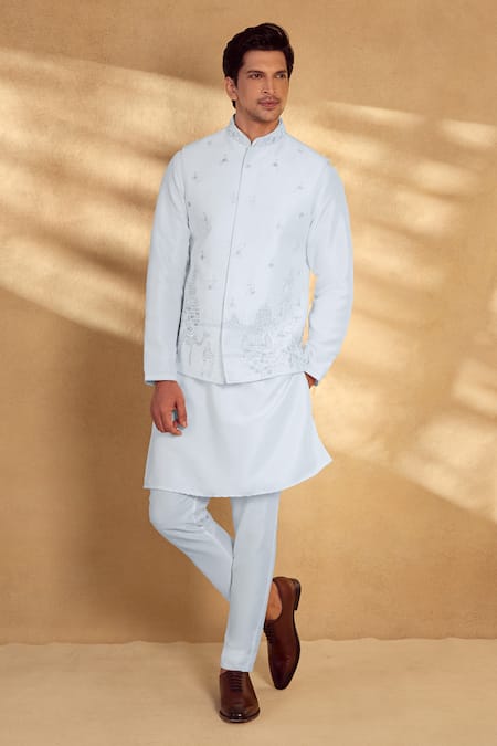 Alaya Advani White Kurta And Bundi Silk Embellished Threadwork Scenic Set 