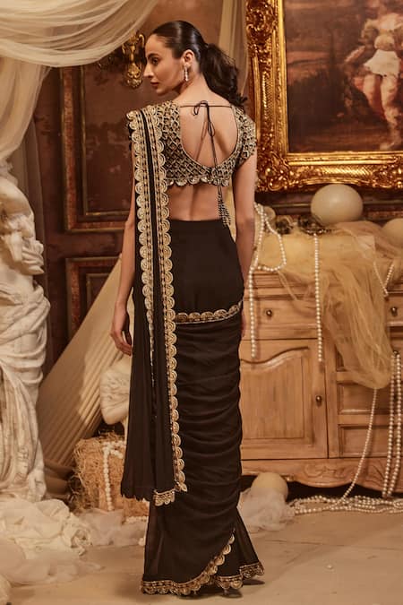 Roqa Caelia Scallop Border Embroidered Pre-Draped Saree With Blouse 