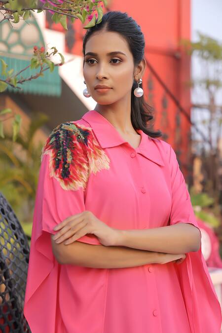 Buy Seesa Pink Viscose, Crepe Beads, Applique Collared Placement Leaf Work Kaftan Buy_Seesa_Pink Viscose, Crepe Beads, Applique Collared Placement Leaf Work Kaftan