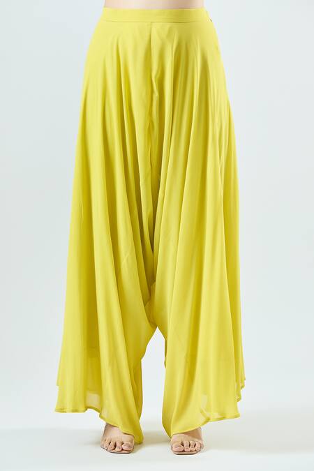 Buy_Seams Pret And Couture_Green Georgette Embroidered Thread V-neck Aashvi Floral Tunic With Pant _Online_at_Aza_Fashions