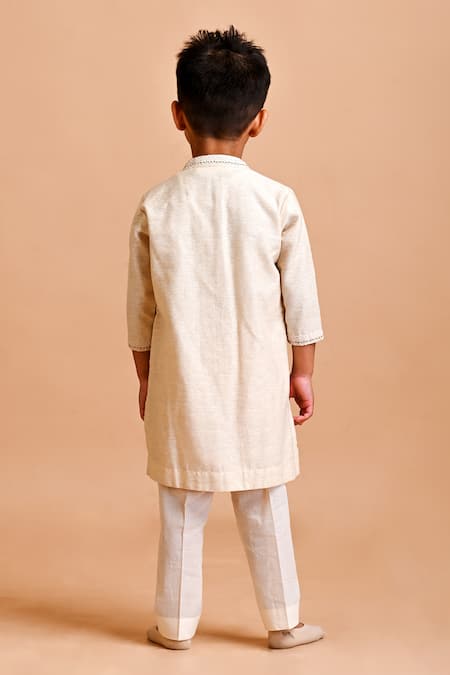 Mityan Ditiny Lace Border Kurta With Pant 