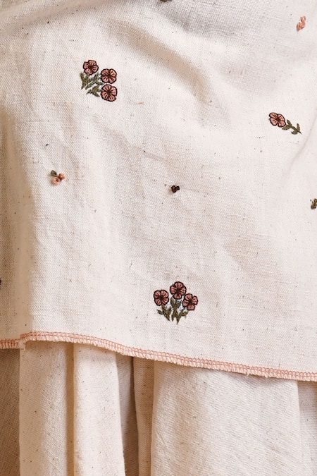 Mityan Ivory Embroidered Kurta Set 