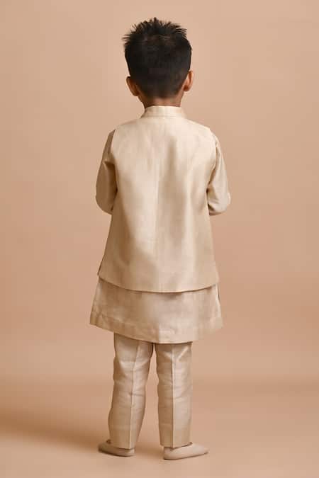 Mityan Ivory Floral Embroidered Bundi Kurta Set 