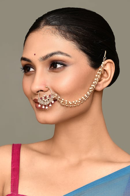 Samyukta Singhania Floral Carved Nose Ring 