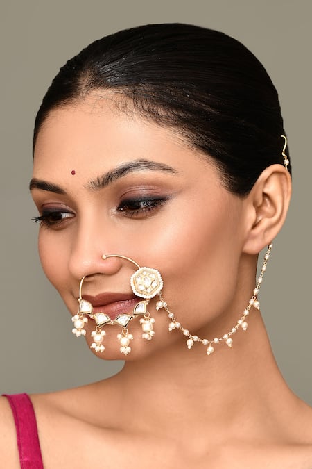 Samyukta Singhania Kundan Work Hexagon Carved Nose Ring 