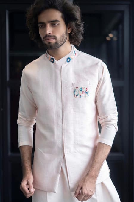 Hilo Design Elephant Motif Embroidered Bundi & Kurta Set 
