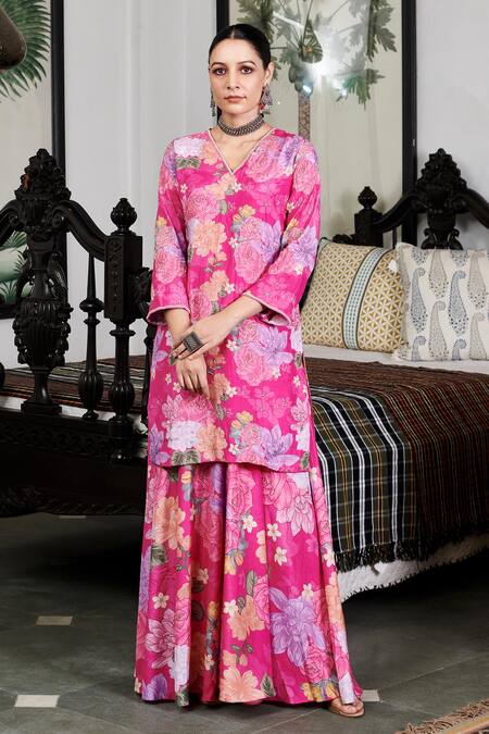 Shop_Blooming Threads_Pink Cotton, Silk, Organza Embroidery V-neck Nargis Printed Kurta Sharara Set _Online_at_Aza_Fashions