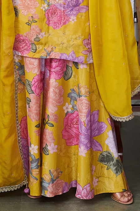 Buy_Blooming Threads_Yellow Cotton, Silk, Organza Nargis Floral Print Straight Kurta Sharara Set _Online_at_Aza_Fashions