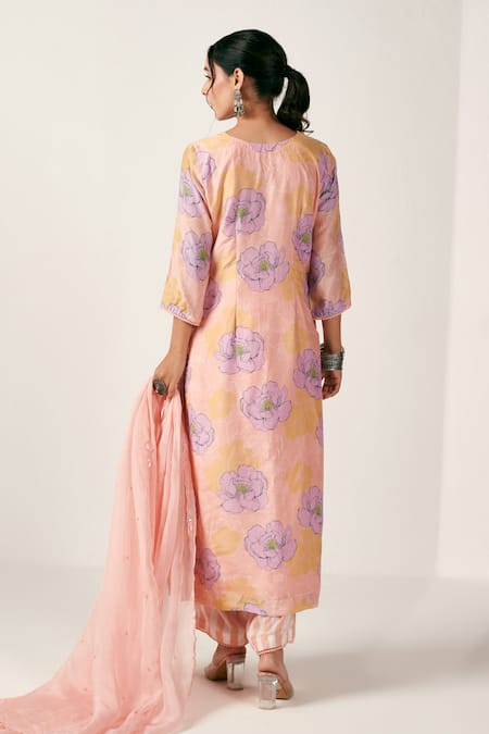 Blooming Threads Bagicha Blossom Print Kurta Pant Set 