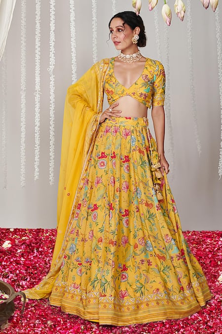 Buy_Blooming Threads_Yellow Organza, Cotton Satin Tassels Plunge Bagicha Garden Print Lehenga Set 